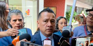 Botes con arena, los presuntos explosivos en La Ruana