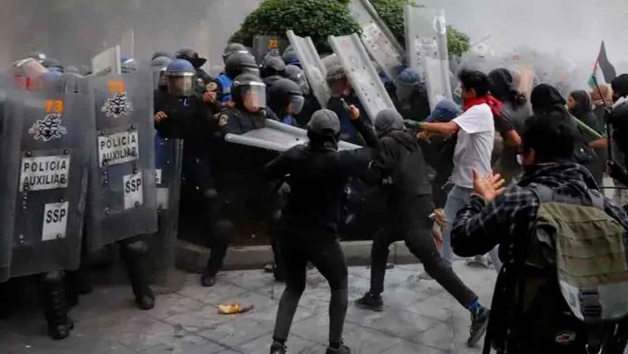 policias