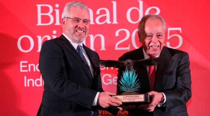 Reconoce Consejo Regulador del Tequila a Bedolla por su apoyo a las Indicaciones Geográficas