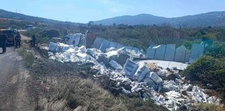 Se accidenta tráiler del Grupo Ortiz en la Morelia-Quiroga