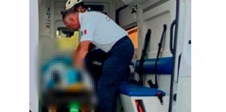 Vuelca patrulla en Ichaqueo; hay al menos 4 oficiales heridos