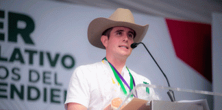 Diputado provoca indignación por mensaje ofensivo