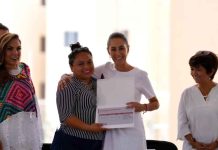 En Quintana Roo, presidenta Claudia Sheinbaum entrega 255 viviendas nuevas, 497 liberaciones de hipoteca y 193 escritura