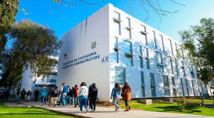 UMSNH pone al alcance de las y los egresados del área económico administrativa opciones para seguirse preparando