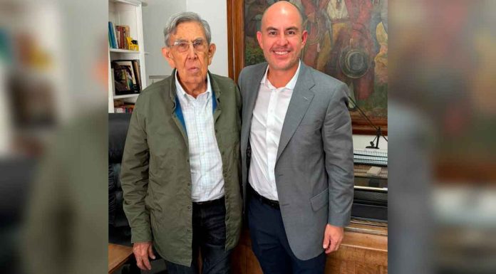 Adolfo “Fito” Torres dialoga con Cuauhtémoc Cárdenas sobre proyectos de paz en Morelia