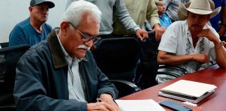 Sader y asociaciones ganaderas firman acuerdo por la movilización de animales