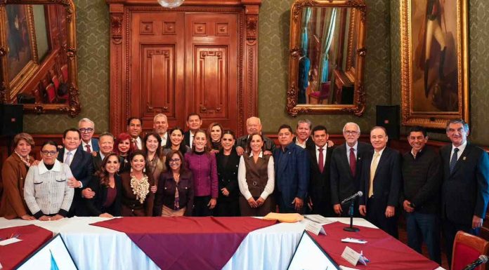 Sheinbaum, Bedolla y otros gobernadores revisan avances del IMSS-Bienestar