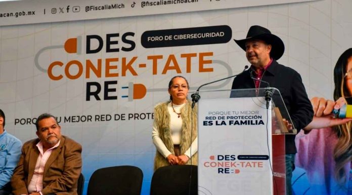 Julio Arreola impulsa la ciberseguridad en jóvenes de Pátzcuaro