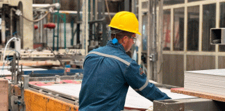 Arauco elevará producción nacional de MDF desde Michoacán: Sedeco