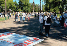 Morelianos se reúnen para marchar por La Paz del país