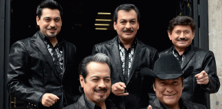 Los Tigres del Norte presentan su documental “Los Tigres del Mundo” en una noche llena de emoción en Las Vegas