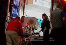 Jornalero baleado llega a pedir ayuda en salón de fiestas