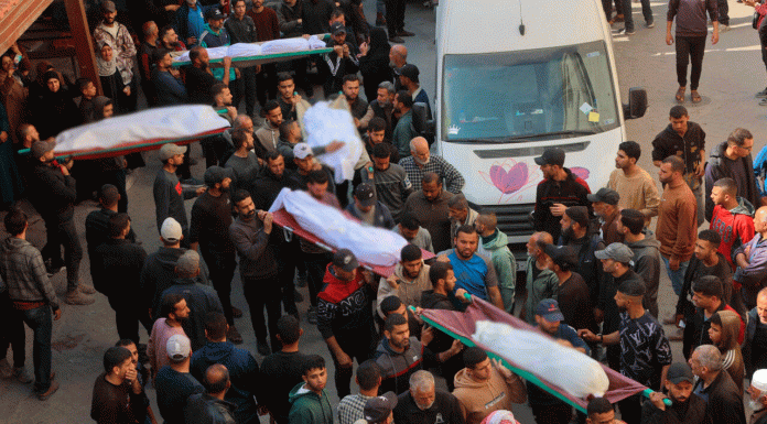 Israel lanza ataques aéreos mientras el alto el fuego en Gaza se tambalea