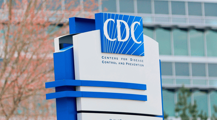 Primera persona muere por rara cepa de gripe aviar H5N5 en EE. UU.