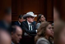 Diputado del Sombrero, ofrece recompensas si denuncias a tu familiar delincuente