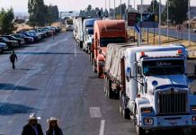 Manifestantes Retiran Bloqueos en Carreteras Tras Cuatro Días; Continúa Mesa de Diálogo con Segob