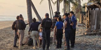 Continua la búsqueda del estudiante que fue arrastrado por el mar, tras rescatar a su amiga en Playa Jardín