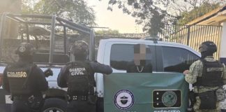 Asegurados dos hombres, un arma de fuego y droga: SSP