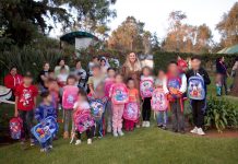 Dayana Pérez Mendoza impulsa la educación en Salvador Escalante con entrega de mochilas en Jujucato