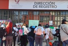 “Nos dejaron solas”: Madres buscadoras protestan en la CEEAV ante retiro de apoyos