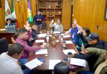 Aprueba Cabildo de Salvador Escalante acuerdo sobre autogobierno de Opopeo; Dayana Pérez reafirma compromiso con la legalidad