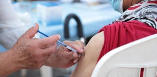 Habrá centros de vacunación en 39 municipios de Michoacán: SSM