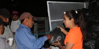 Gobierno Municipal de Apatzingán entrega 350 despensas en apoyo a cortadores de limón