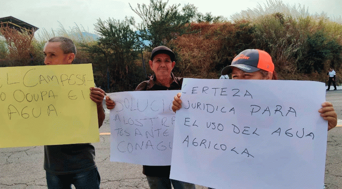 Crónica| Entre casetas tomadas y rutas interrumpidas: así fue la jornada de protestas en Michoacán