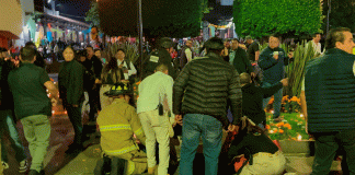 Atentan contra Carlos Manzo en el Centro de Uruapan; el agresor habría sido abatido