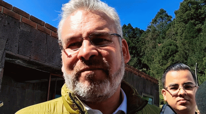 Autobús que se accidentó este sábado se dirigía a la Feria de la Esfera: Gobernador