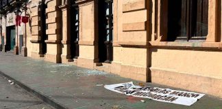 Con destrozos y detenidos, concluye marcha de estudiantes en favor de Carlos Manzo