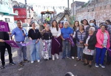 Moni Valdez inicia la pavimentación de la calle Tulipán en la colonia Loma Linda, una obra esperada por más de 25 años