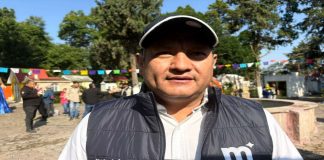 Cientos de turistas y morelianos visitaron los panteones municipales