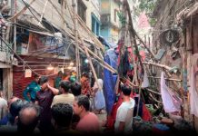 Fuerte sismo sacude Dhaka con al menos 14 edificios resultaron dañados