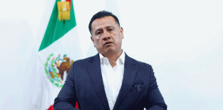 Muere Carlos Manzo media hora después del atentado, confirma FGE