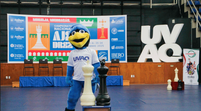 Ajedrecistas de diferentes estados buscan la corona del Campeonato Nacional CONADEIP en la UVAQ