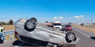 Una mujer herida, tras aparatoso choque volcadura en La Piedad
