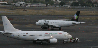 Volaris y Viva acuerdan crear nuevo grupo mexicano de aerolíneas de bajo costo