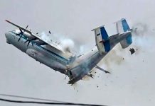 Se parte en dos un avión militar ruso An-22 en pleno vuelo: mueren siete personas