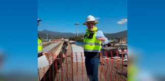 El puente elevado de La Hielera en Uruapan quedará concluído a finales de enero: Bedolla