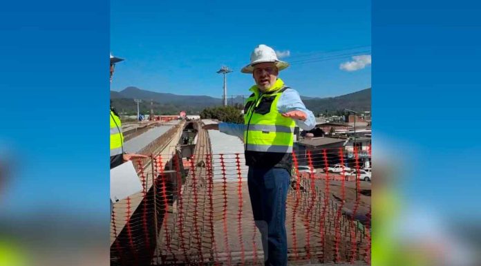 El puente elevado de La Hielera en Uruapan quedará concluído a finales de enero: Bedolla