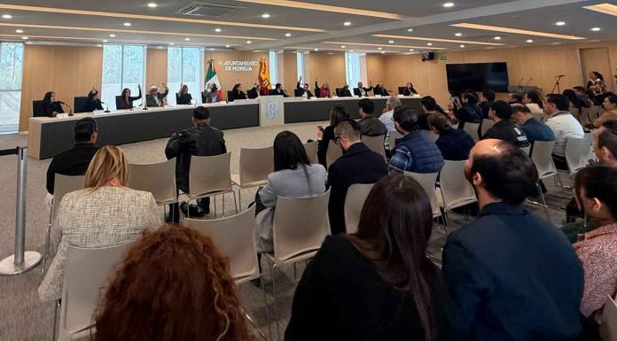 Cabildo de Morelia aprueba desincorporar 46 inmuebles; regidoras denuncian opacidad