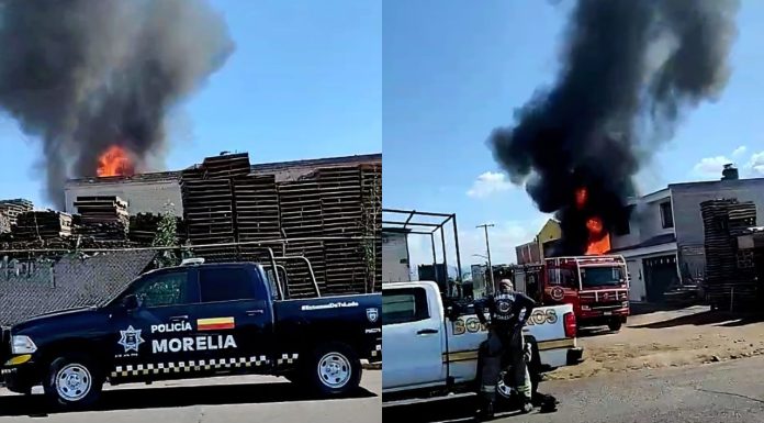 Se registra incendio de maderería al poniente de Morelia