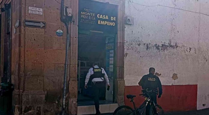 Delincuentes roban joyería en casa de empeño del centro de Morelia