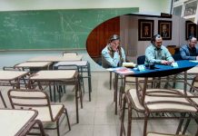 Violencia vacía escuelas en 20 municipios de Michoacán