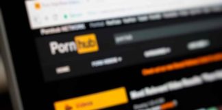 Grupo de hackers ShinyHunters amenaza con publicar datos de usuarios premium de Pornhub tras robo masivo de información