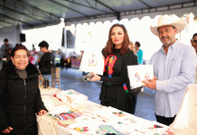 Julio Arreola impulsa la artesanía y economía pátzcuarense