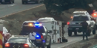 Vuelca camioneta en la carretera Morelia–Pátzcuaro