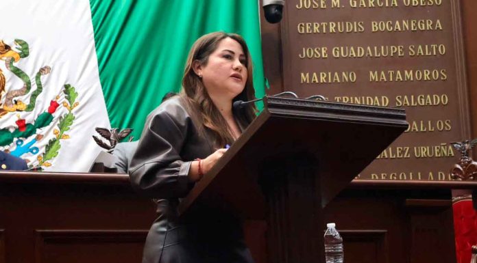 Jackie Avilés presenta iniciativa para fortalecer la protección y seguridad de las mujeres