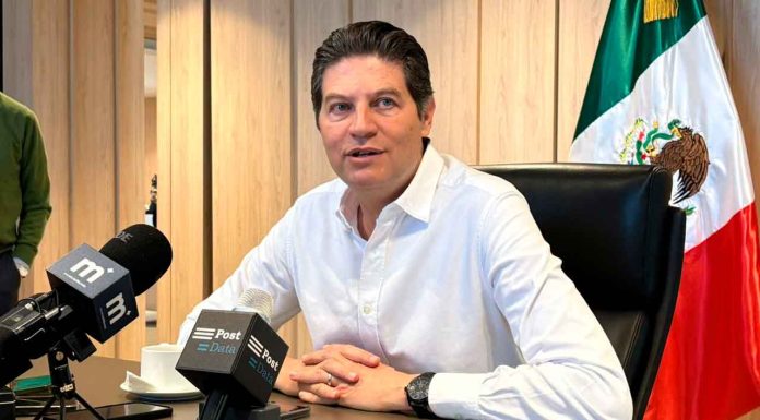 Alfonso Martínez celebra aval a crédito de 345 mdp para nueva planta potabilizadora
